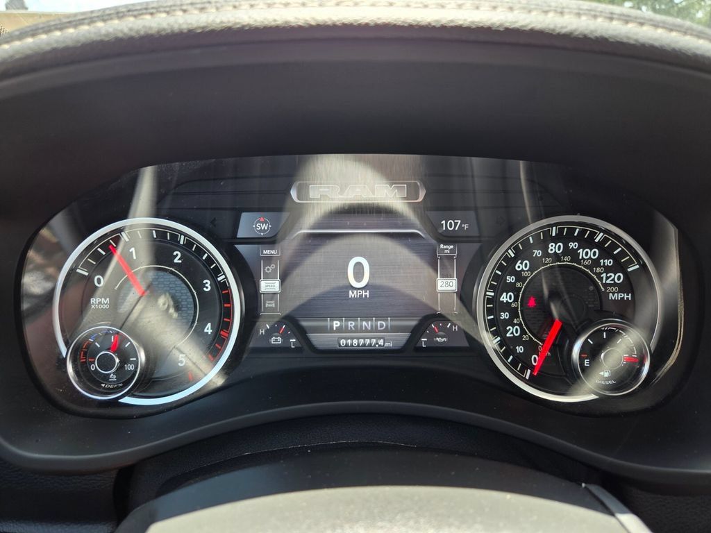 Used 2024 RAM 3500 Laramie AWD/4WD image 28