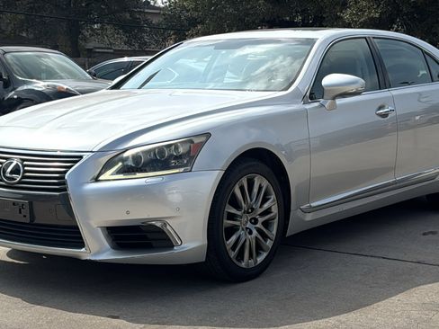 Used 2013 Lexus LS 460 L w/ Preferred Accessory Package image 3