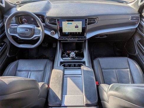 Used 2023 Jeep Wagoneer Series II image 23