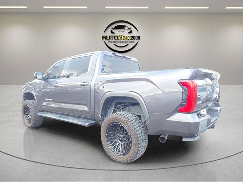 Used 2022 Toyota Tundra Limited w/ Power Package image 5
