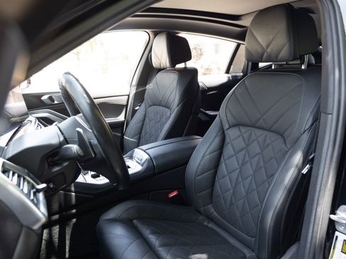 Used 2024 BMW X6 xDrive40i w/ Premium Package AWD/4WD image 5