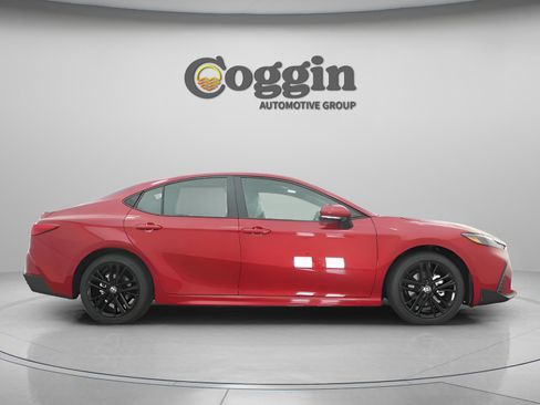 New 2026 Toyota Camry SE image 23