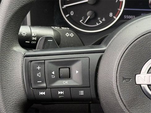 Used 2024 Nissan Rogue SV image 13