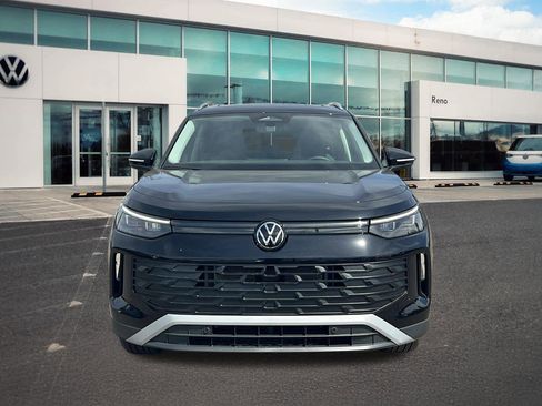 New 2026 Volkswagen Tiguan SE AWD/4WD image 2