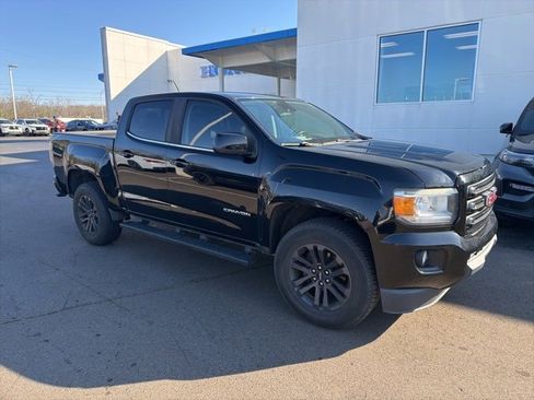 Used 2018 GMC Canyon SLE w/ Nightfall Edition image 3