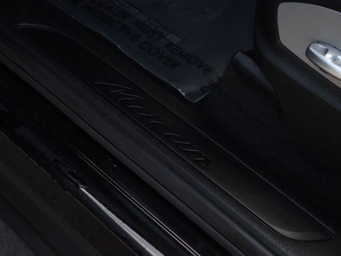 Used 2018 Porsche Macan Sport Edition image 13