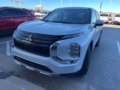 Used 2024 Mitsubishi Outlander SE