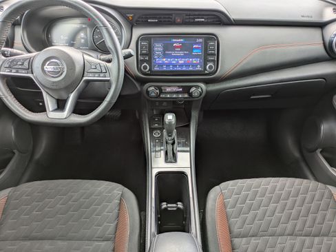 Used 2021 Nissan Kicks SR FWD image 32