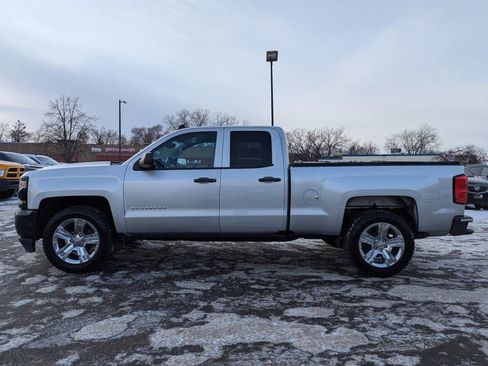 Used 2017 Chevrolet Silverado 1500 Custom w/ Custom Convenience Package image 5