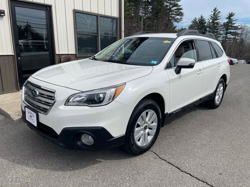 Used 2017 Subaru Outback 2.5i Premium image 1