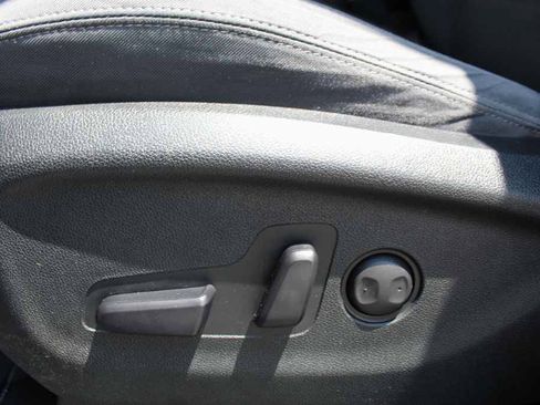 Used 2017 Kia Sorento FWD w/ LX Convenience Package image 23
