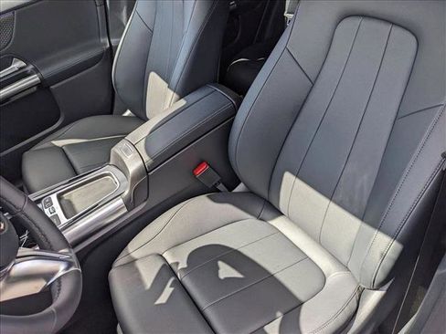 Used 2026 Mercedes-Benz GLA 250 4MATIC image 14