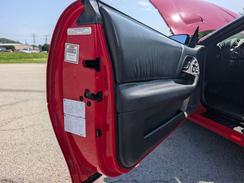 Used 1994 Chevrolet Camaro Z28 RWD image 55