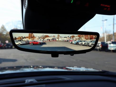 New 2026 Chevrolet Traverse LT w/ Enhanced Driving Package image 15