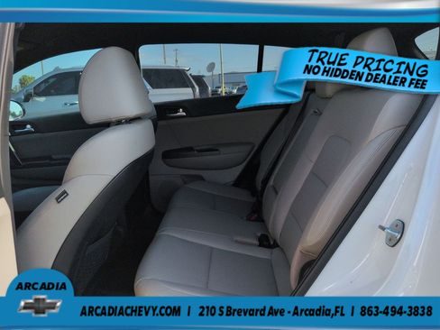 Used 2020 Kia Sportage S FWD image 13