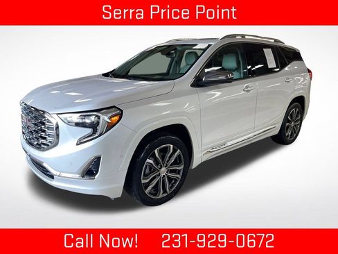 Used 2020 GMC Terrain Denali w/ Denali Premium Package AWD/4WD image 1