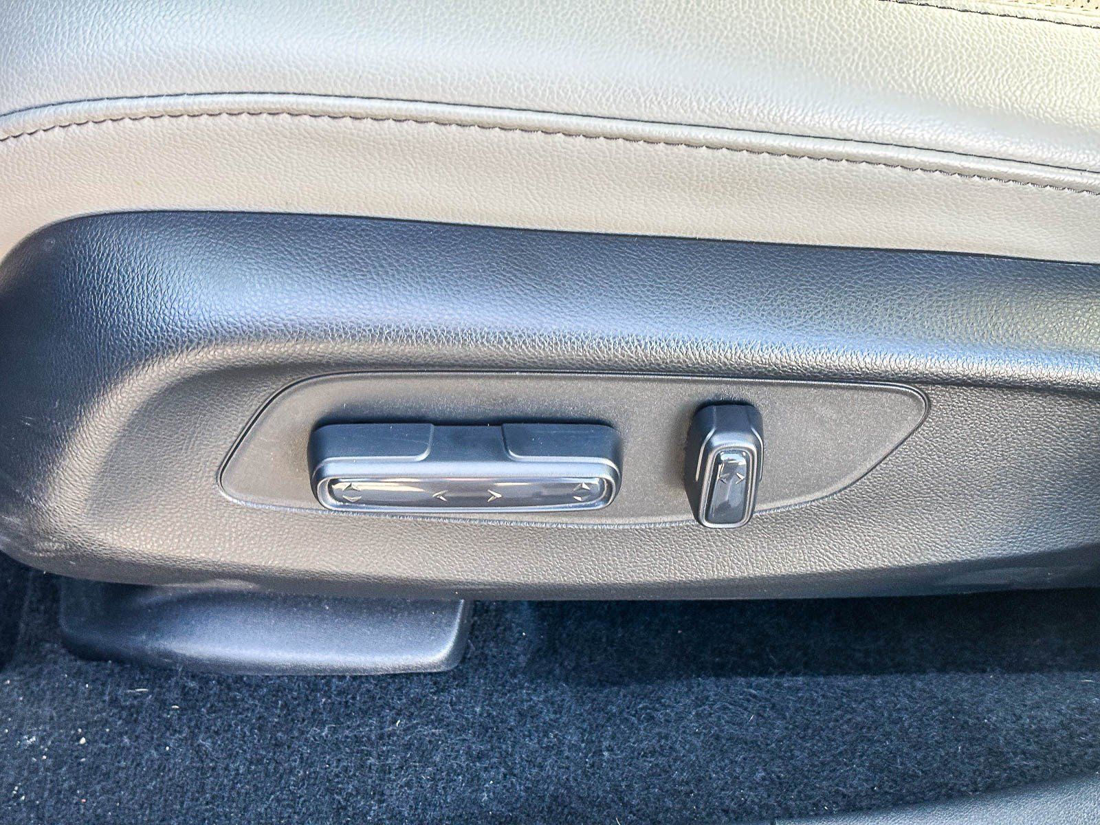 Certified 2025 Honda HR-V EX-L image 23
