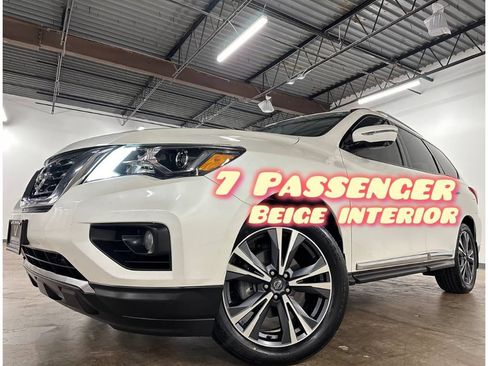 Used 2020 Nissan Pathfinder Platinum FWD image 1