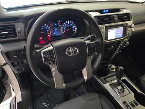 Used 2019 Toyota 4Runner SR5 Premium AWD/4WD image 2