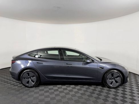Used 2021 Tesla Model 3 Standard Range Plus image 7