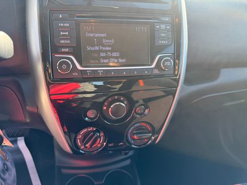 Used 2015 Nissan Versa Note SR w/ SR Convenience Package image 13