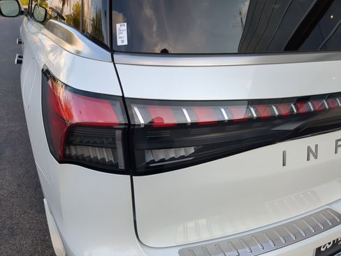 New 2026 INFINITI QX80 Luxe w/ Exterior Package image 10