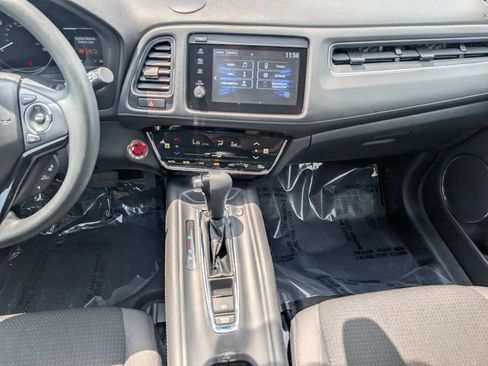 Certified 2022 Honda HR-V EX image 17
