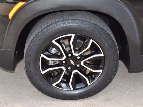 Used 2023 Chevrolet TrailBlazer ACTIV FWD image 36