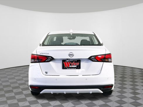 New 2025 Nissan Versa SV w/ Trunk Package FWD image 26