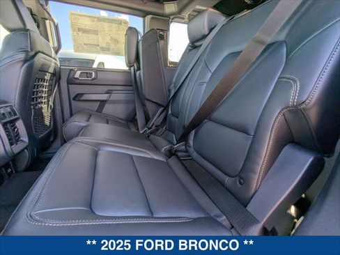 New 2025 Ford Bronco Badlands image 18