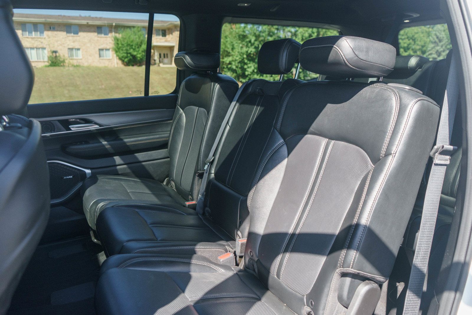 Used 2024 Jeep Wagoneer Series II AWD/4WD image 15