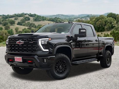 Used 2025 Chevrolet Silverado 2500 ZR2 w/ Technology Package AWD/4WD image 1