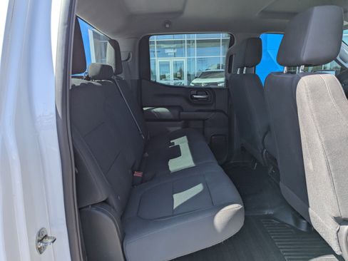 Certified 2020 Chevrolet Silverado 1500 W/T w/ Z71 Off-Road Package AWD/4WD image 36