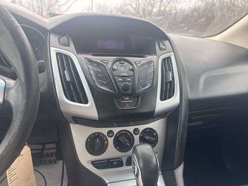 Used 2012 Ford Focus SE image 24