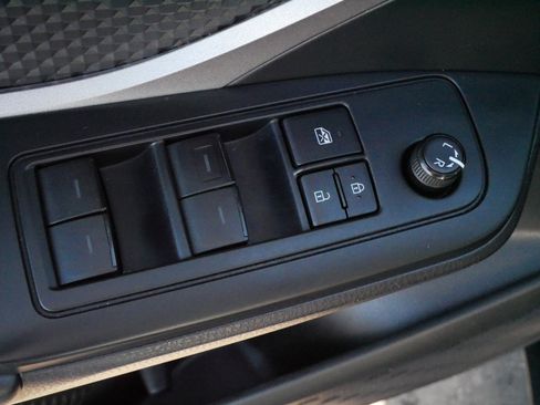 Used 2021 Toyota C-HR LE image 19