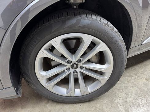Used 2025 Audi Q7 3.0T Premium Plus image 28