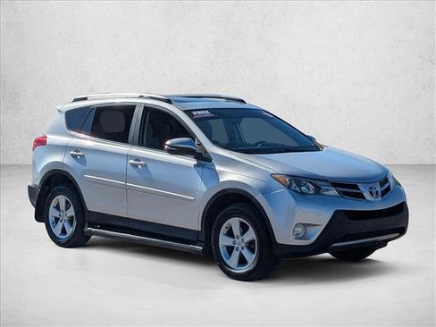 Used 2013 Toyota RAV4 XLE image 3
