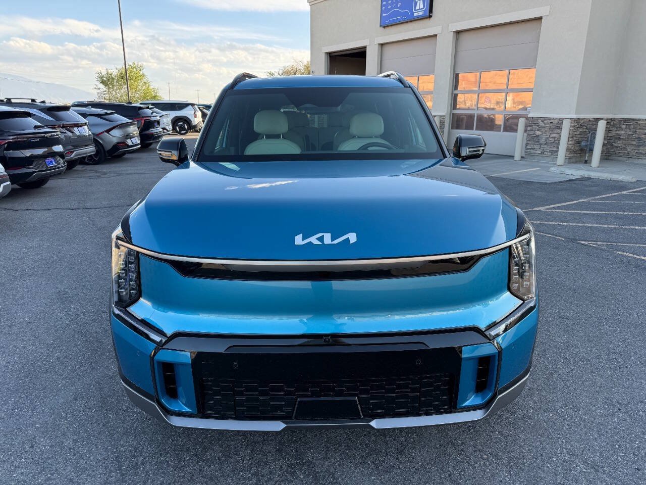 Used 2024 Kia EV9 GT-Line AWD/4WD image 9