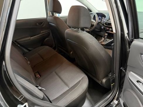 Used 2022 Hyundai Kona SEL AWD/4WD image 42