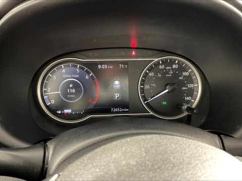 Used 2019 Nissan Kicks SV FWD image 14