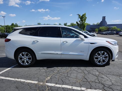 Used 2020 Buick Enclave Avenir w/ Avenir Technology Package AWD/4WD image 19