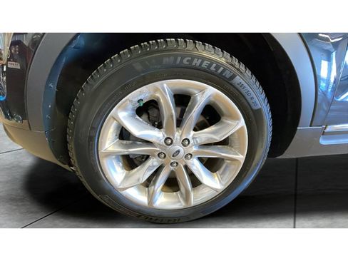 Used 2015 Ford Explorer Limited w/ Equipment Group 302A AWD/4WD image 22