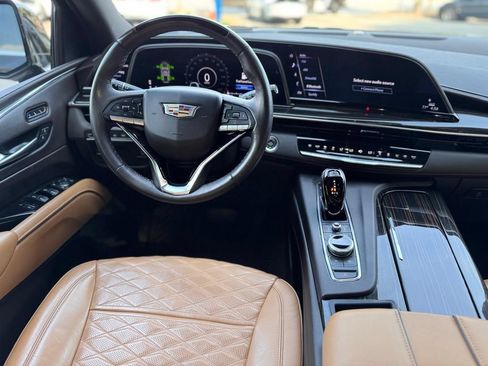 Used 2024 Cadillac Escalade ESV Premium Luxury AWD/4WD image 24