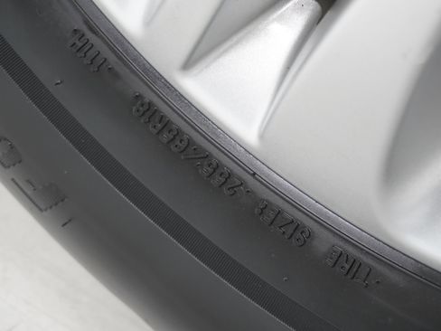 Used 2018 Buick Enclave Essence w/ Trailering Package image 28