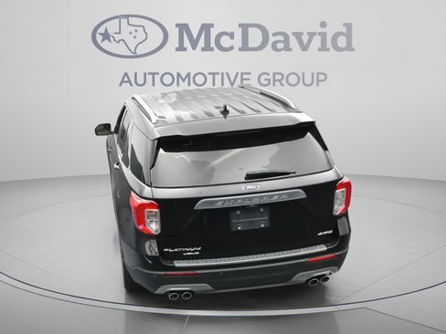 Used 2022 Ford Explorer Platinum w/ Equipment Group 601A AWD/4WD image 38