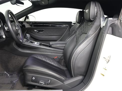 Used 2020 Bentley Continental GT image 2