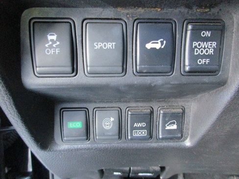 Used 2016 Nissan Rogue SV w/ SV Premium Package image 19