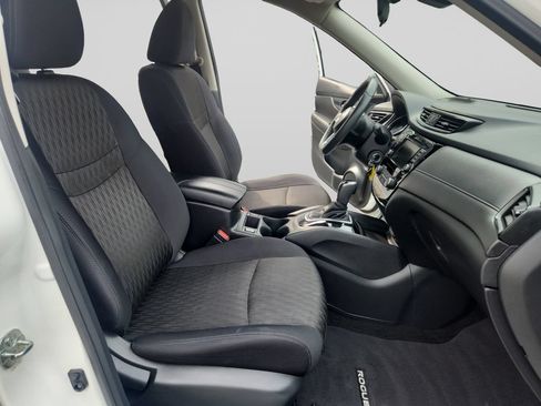 Used 2019 Nissan Rogue S w/ Special Edition Package AWD/4WD image 16