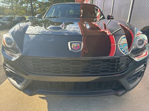 Used 2018 FIAT 124 Spider Abarth w/ Convenience Group image 7