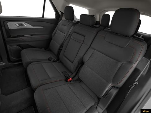 Used 2025 Ford Explorer Active w/ Active Comfort Package RWD image 11
